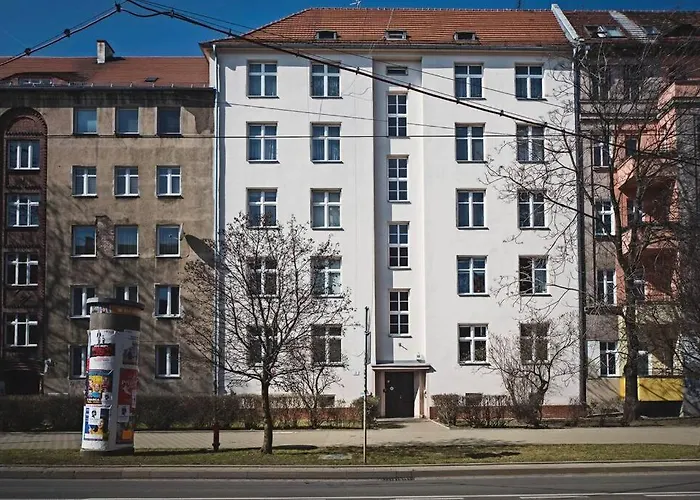 Przyjazne Mieszkanie W Kamienicy Blisko Centrum